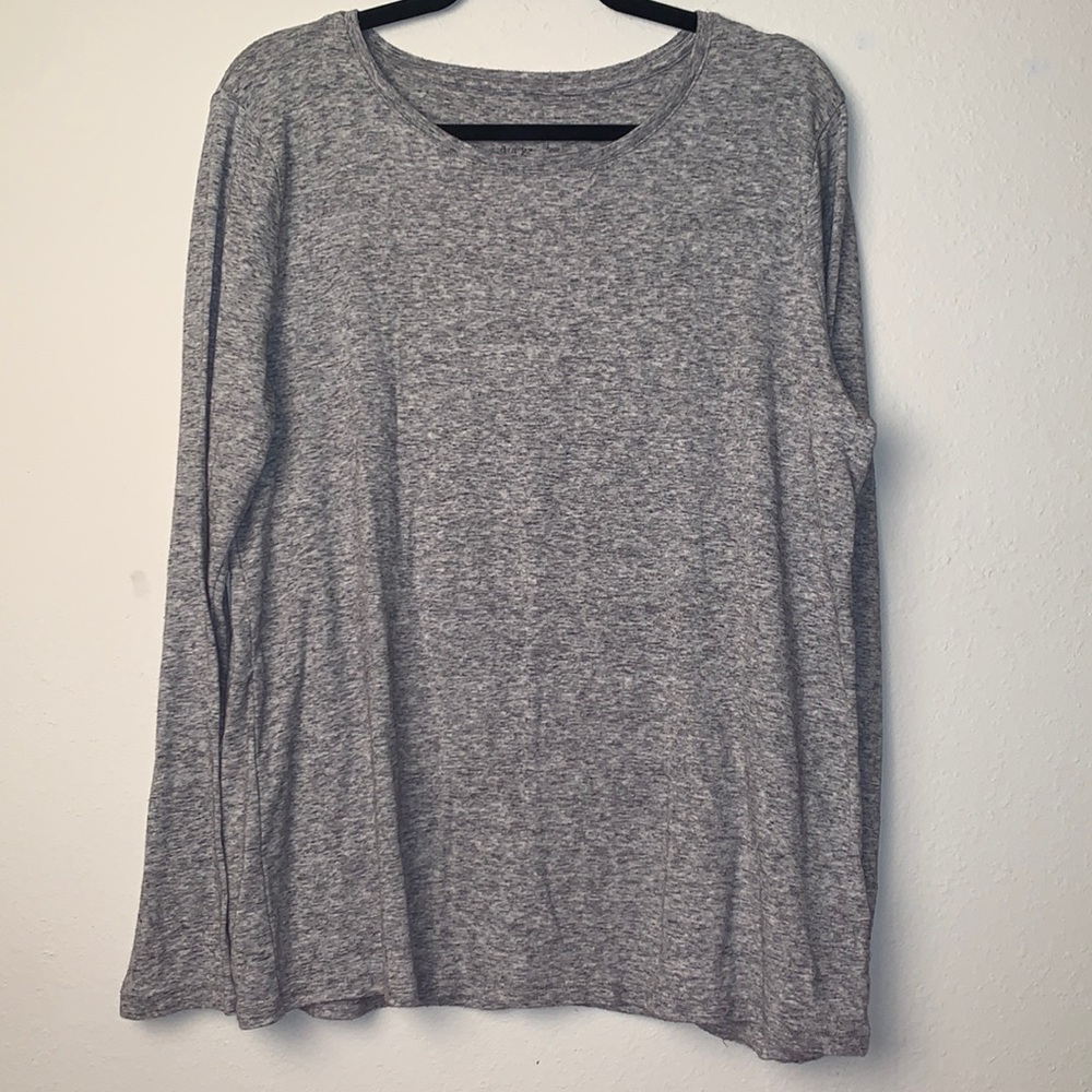 A new day woman’s long sleeve shirt size XX Large